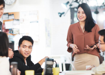 Lãnh đạo tỉnh thức là gì? Trở thành nhà lãnh đạo tỉnh thức