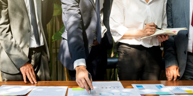 Khó khăn trong quá trình quản lý nhân sự truyền thống