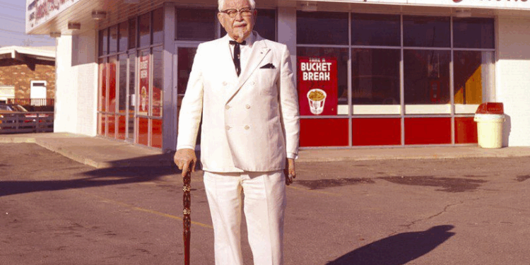Harland Sanders – Từ ý định tự tử đến thành công với đế chế gà rán KFC