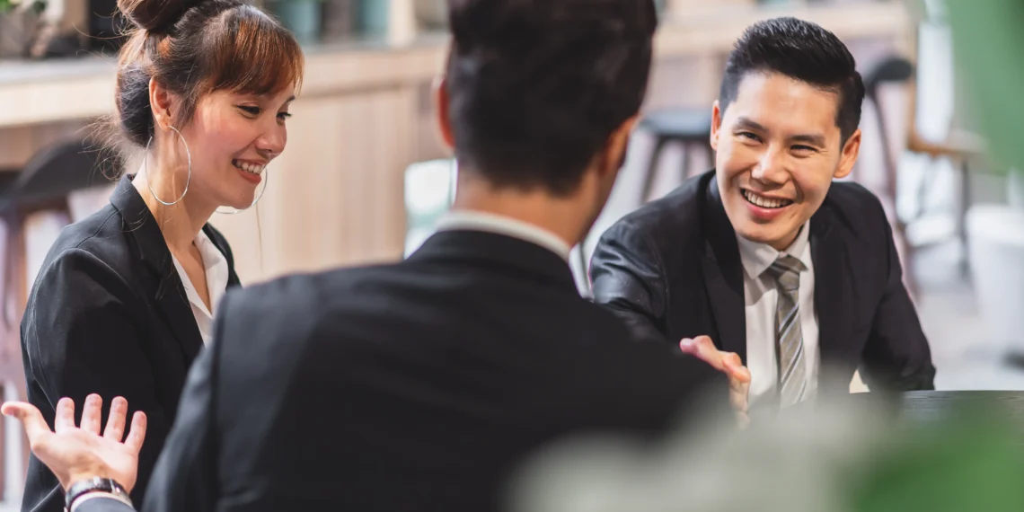 can-than-trong-giao-tiep