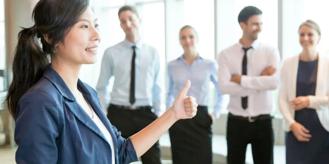 Nhân viên được công nhận và trao cơ hội thăng tiến trong môi trường làm việc công bằng