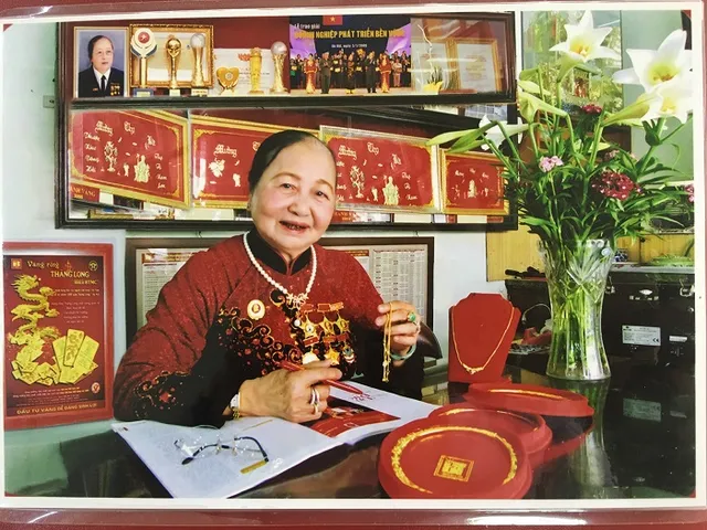 bà Lương Thị Điểm từng bán khoai lang và hàng rong, khởi đầu cho hành trình bước vào nghề kinh doanh vàng bạc