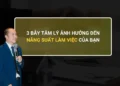 Nhân viên văn phòng căng thẳng trước laptop vì quá tải công việc và mất tập trung
